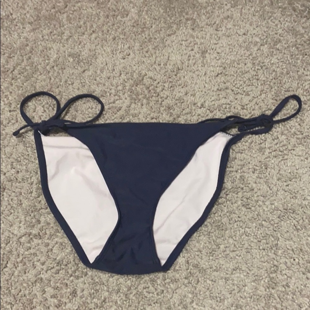 Swimsuit bottoms
